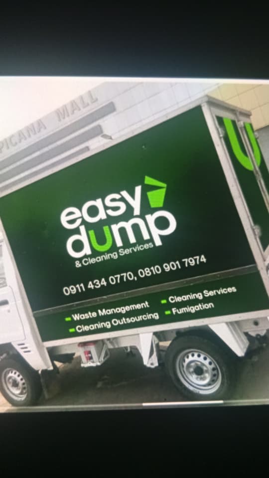 Easy Dump professional cleaning team